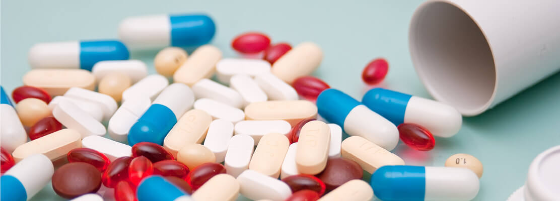 Doctors praised for prescribing less antibiotics
