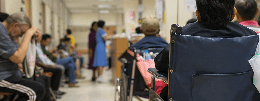 Experts warn seven-day NHS service cannot be achieved for 20 years